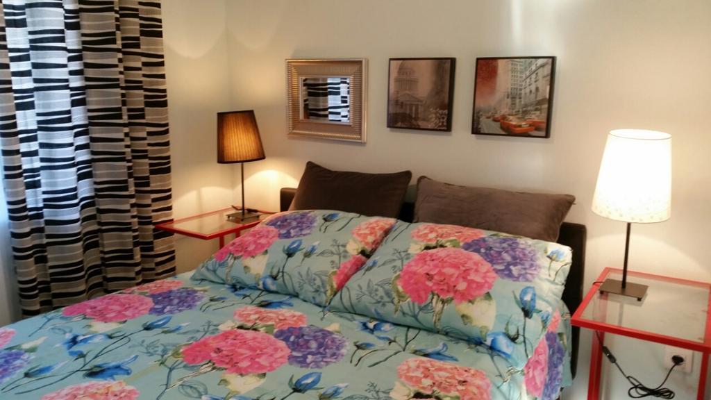 רייקה Orange Cube Apartment חדר תמונה